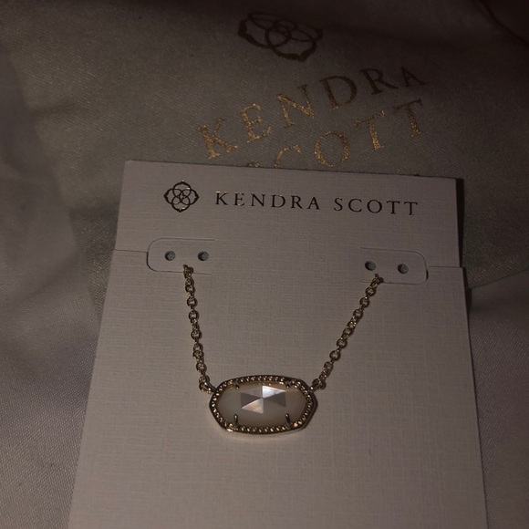 Kendra Scott necklace - Picture 2 of 2